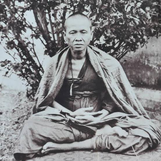 Khruba Srivichai, the saint of Lanna, who led the building of the road up Doi Suthep